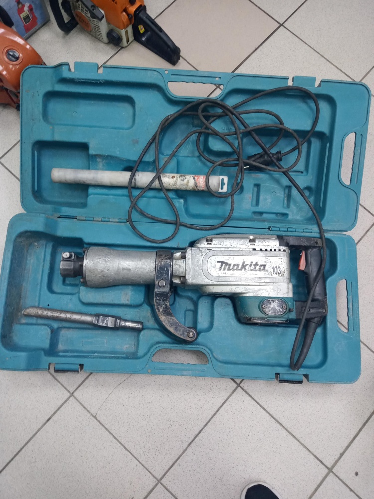 Отбойный молоток MAKITA HM 1304