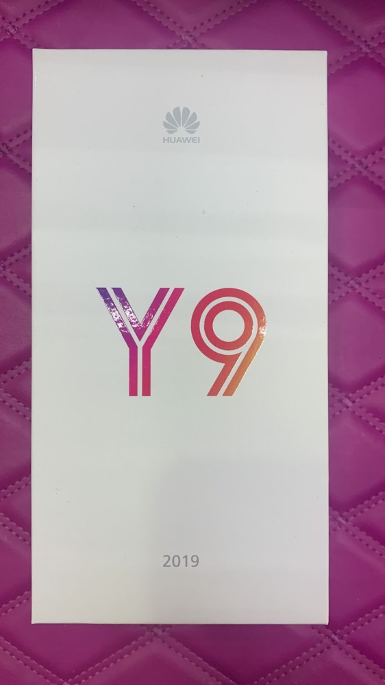 Смартфон Huawei Y9  4/128GB