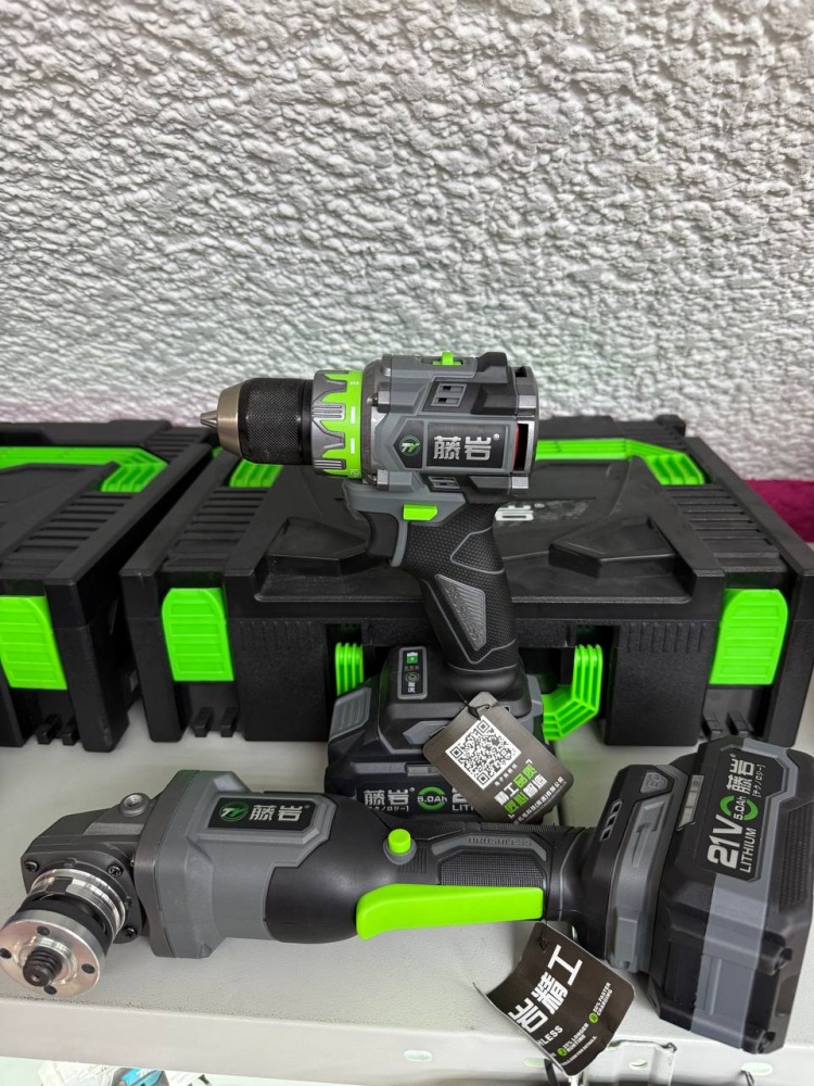 Набор инструментов Tenyn УШМ EX125 + Шуруповерт EX21