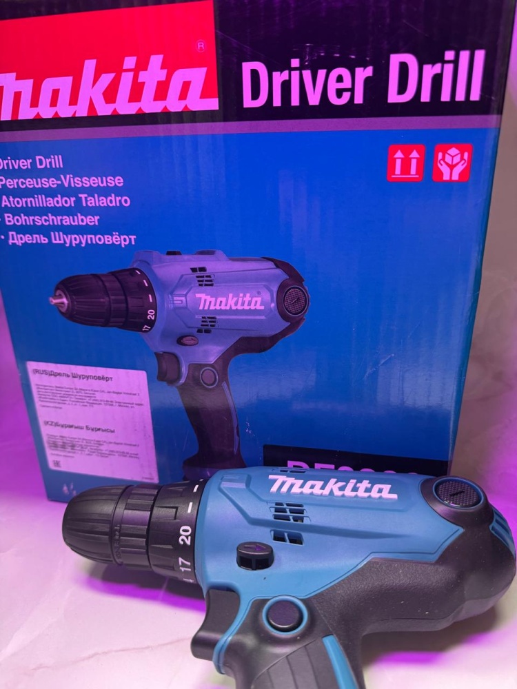 Шуруповерт MAKITA DF0300