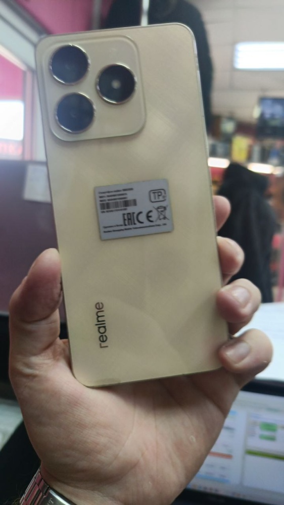 Смартфон Realme C61