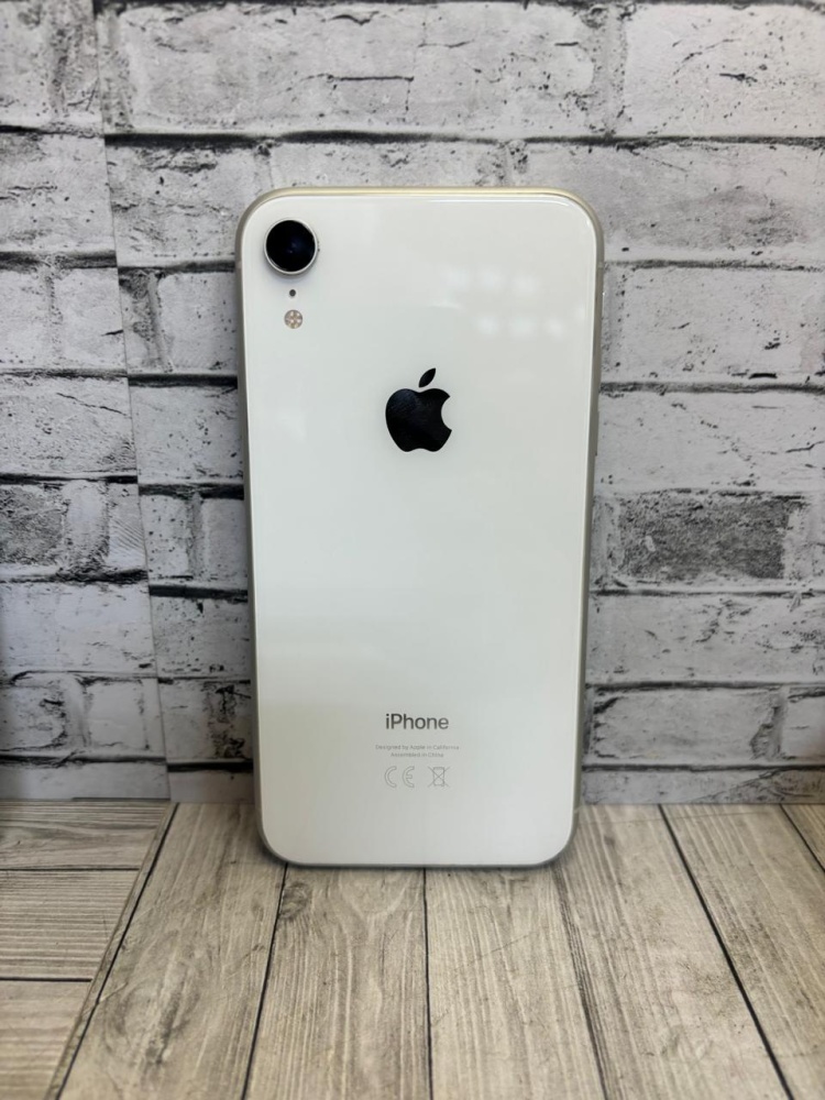 Смартфон iPhone XR 64 Gb