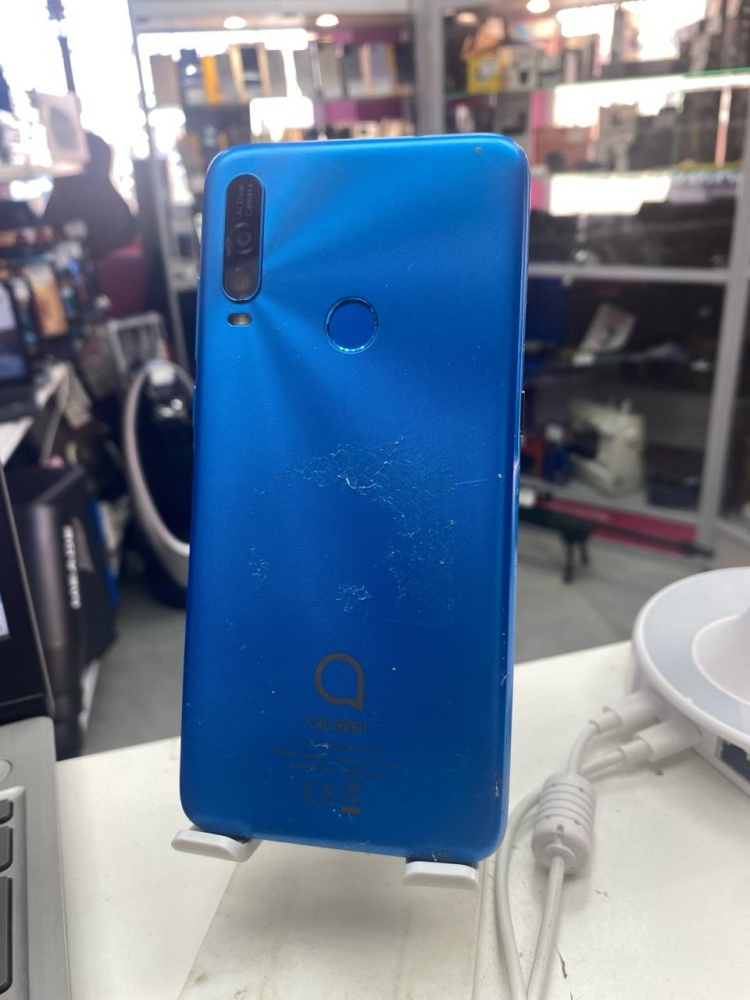 Мобильный телефон Alcatel