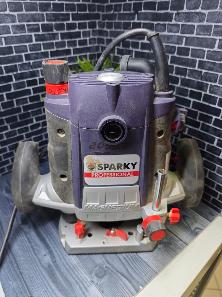 Фрезер SPARKY