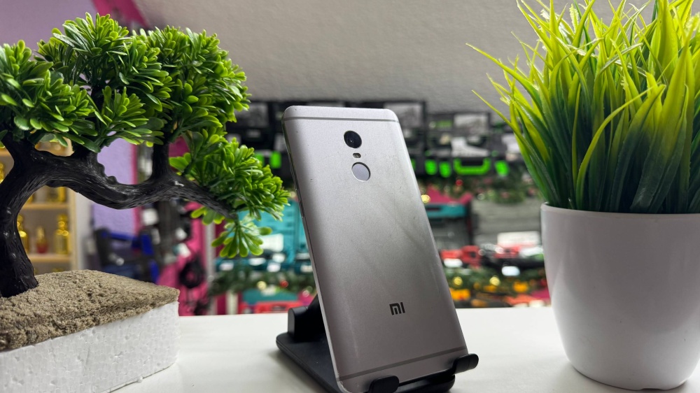 Смартфон Xiaomi Redmi note 4 3/64