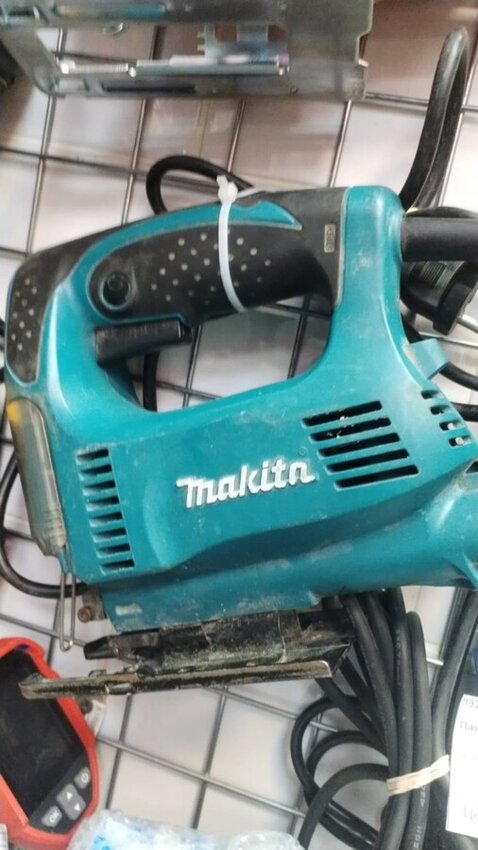 Лобзик Макита