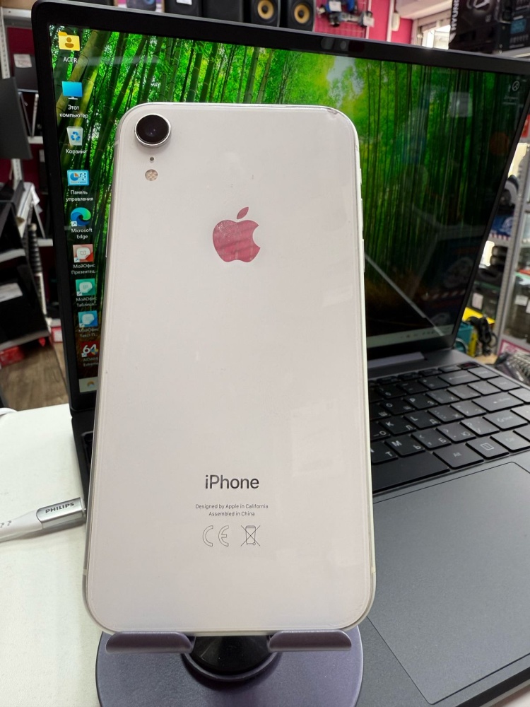 Смартфон iPhone XR 64 Gb