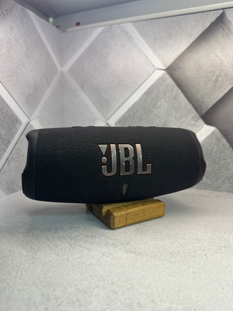Акустика JBL Charge 3