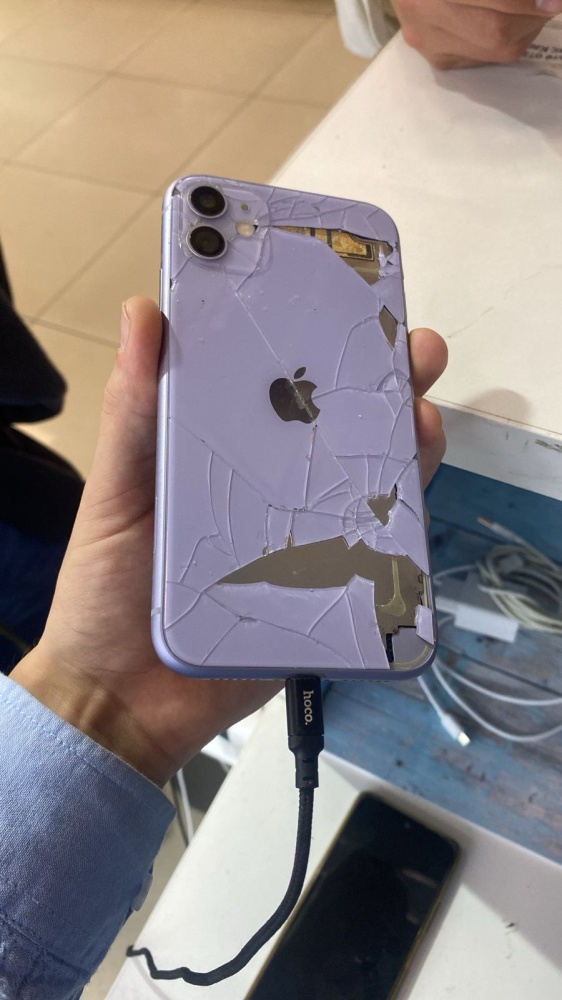 Смартфон iPhone 11 128 Gb