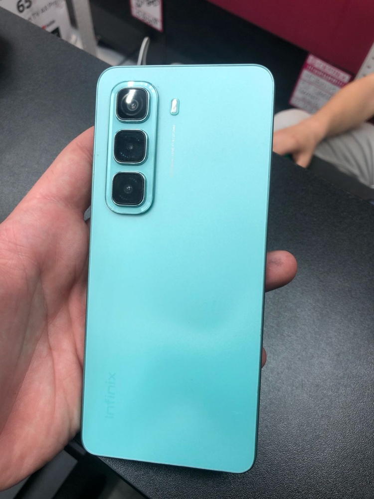 Мобильный телефон Infinix Hot 50 6/256