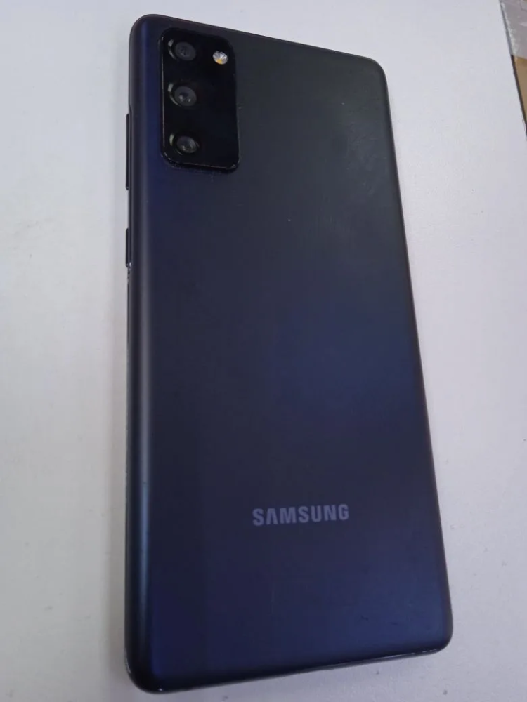 Смартфон Samsung S20 FE 6/128 ГБ