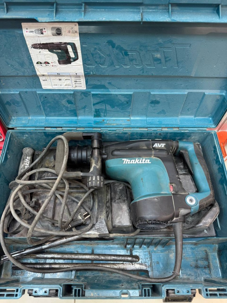 Перфоратор Makita hr4011c