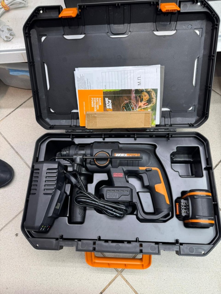 Перфоратор WORX 20v