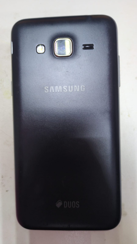 Смартфон Samsung J3 2016