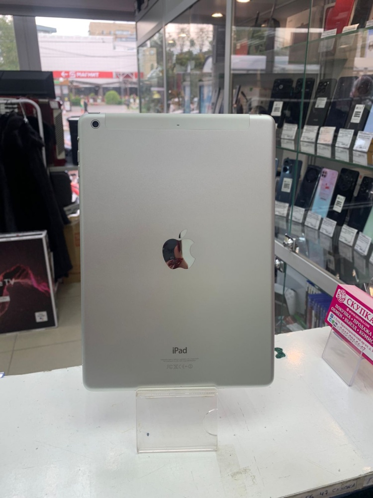 Планшет Apple iPad Air A1475