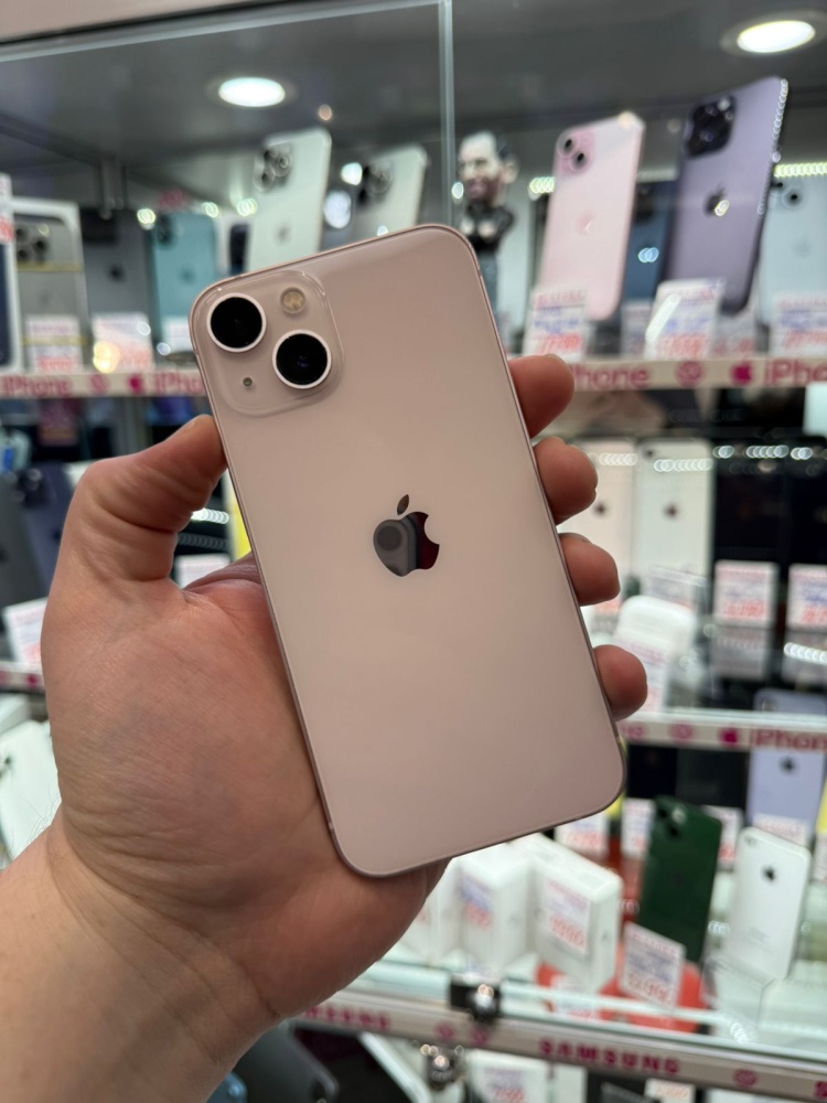 Смартфон iPhone 13 256 Gb