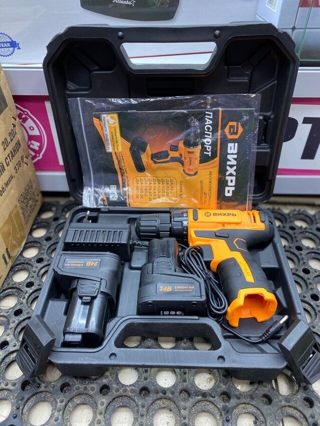 Шуруповерт Вихарь ДА24Л 2АКБ