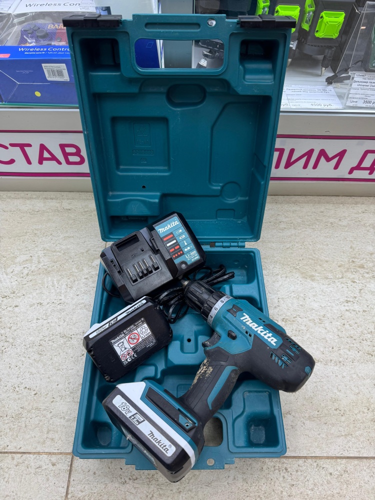 Шуруповерт Makita DF488D