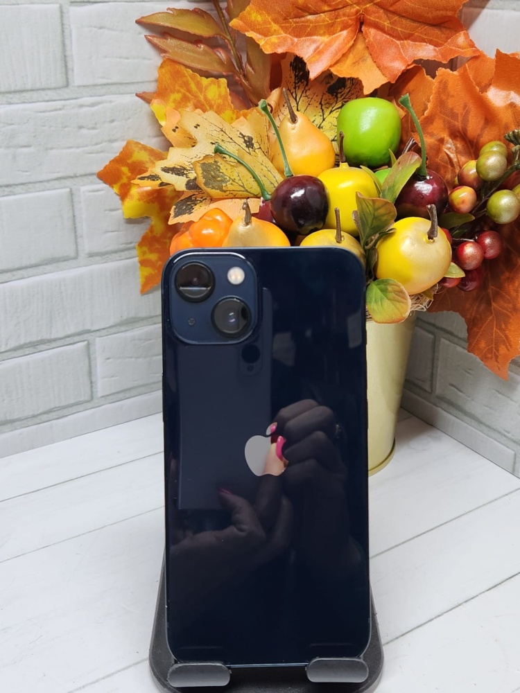 Смартфон iPhone 13 128 Gb