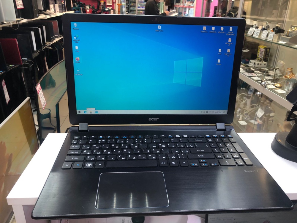 Ноутбук Acer aspire v5