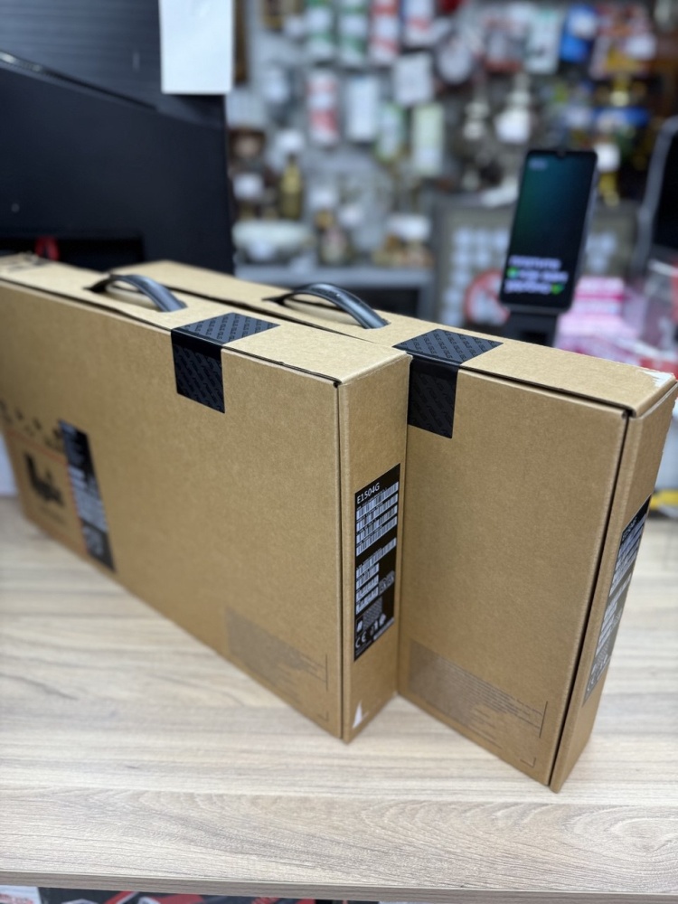 Ноутбук ASUS e1504g