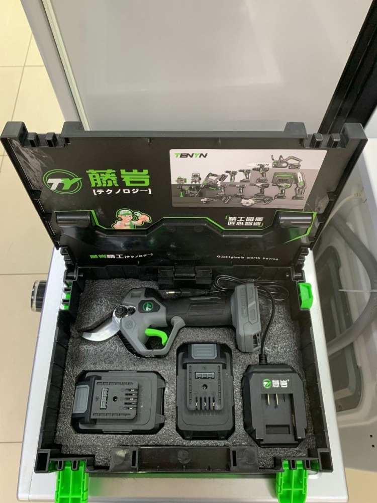 Кусторез- -секатор Tenyn EX300