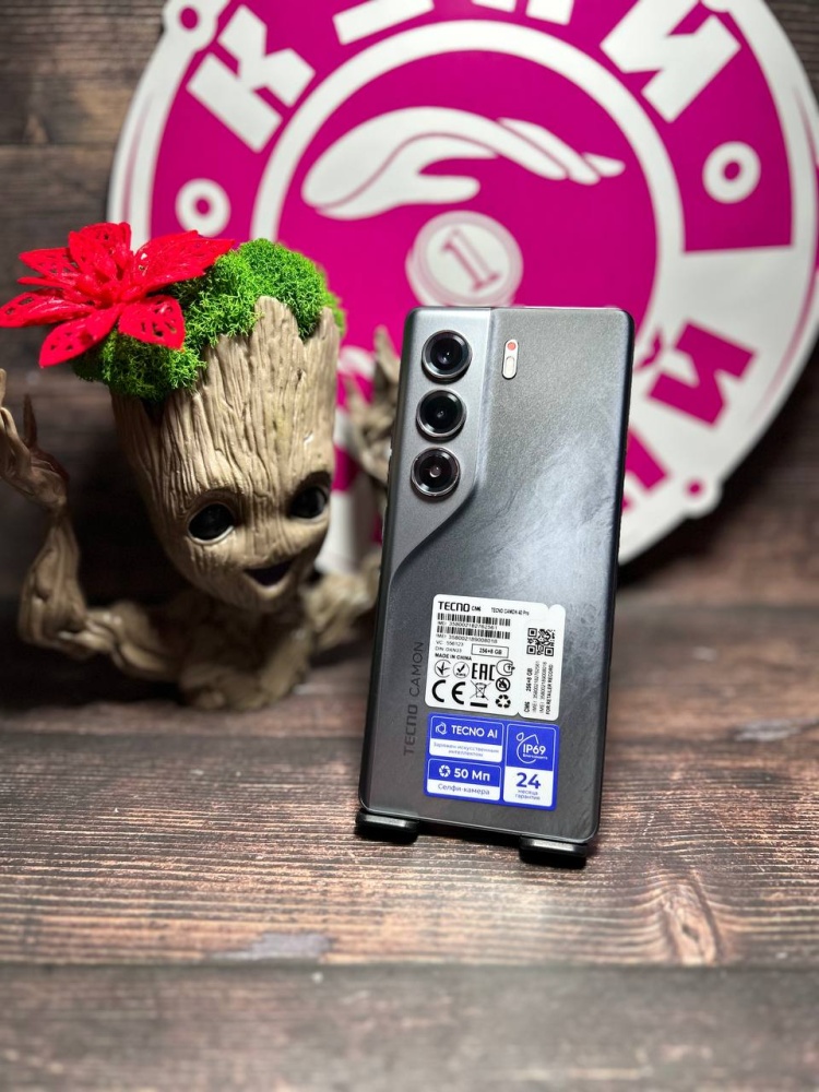 Мобильный телефон Tecno Camon 40 Pro 8/256gb