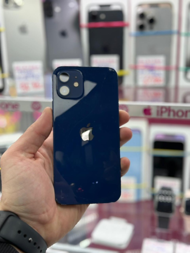Смартфон iPhone 12 64 Gb