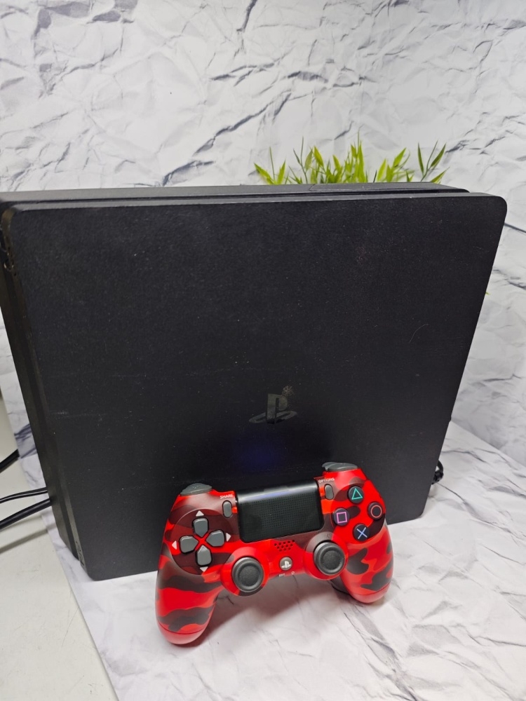 Игровая приставка Sony PlayStation 4 slim