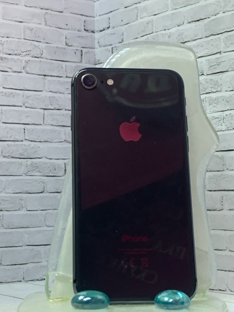 Смартфон iPhone 8 64 Gb