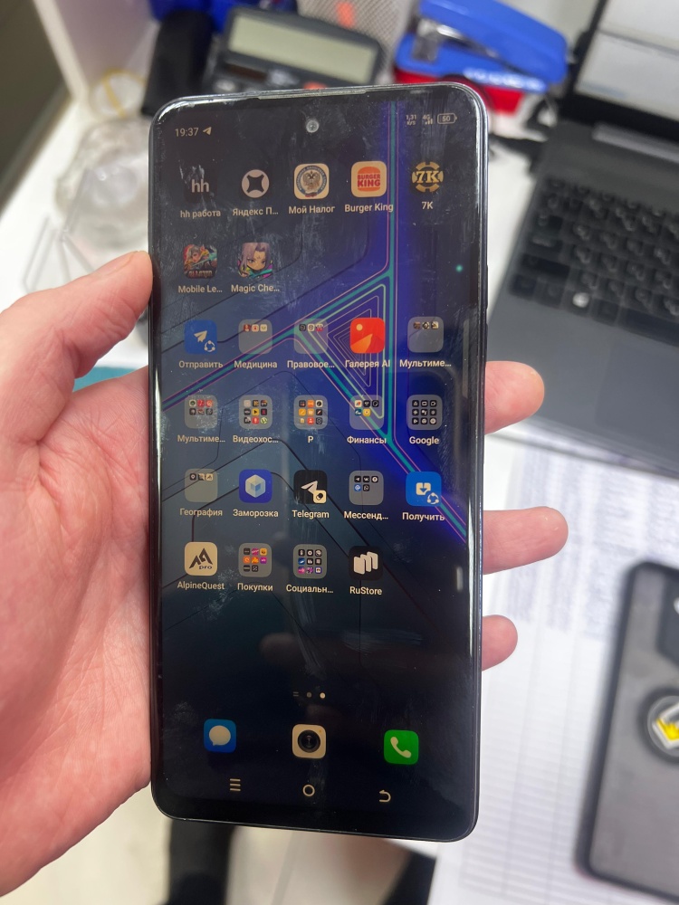 Мобильный телефон Tecno Pova 5