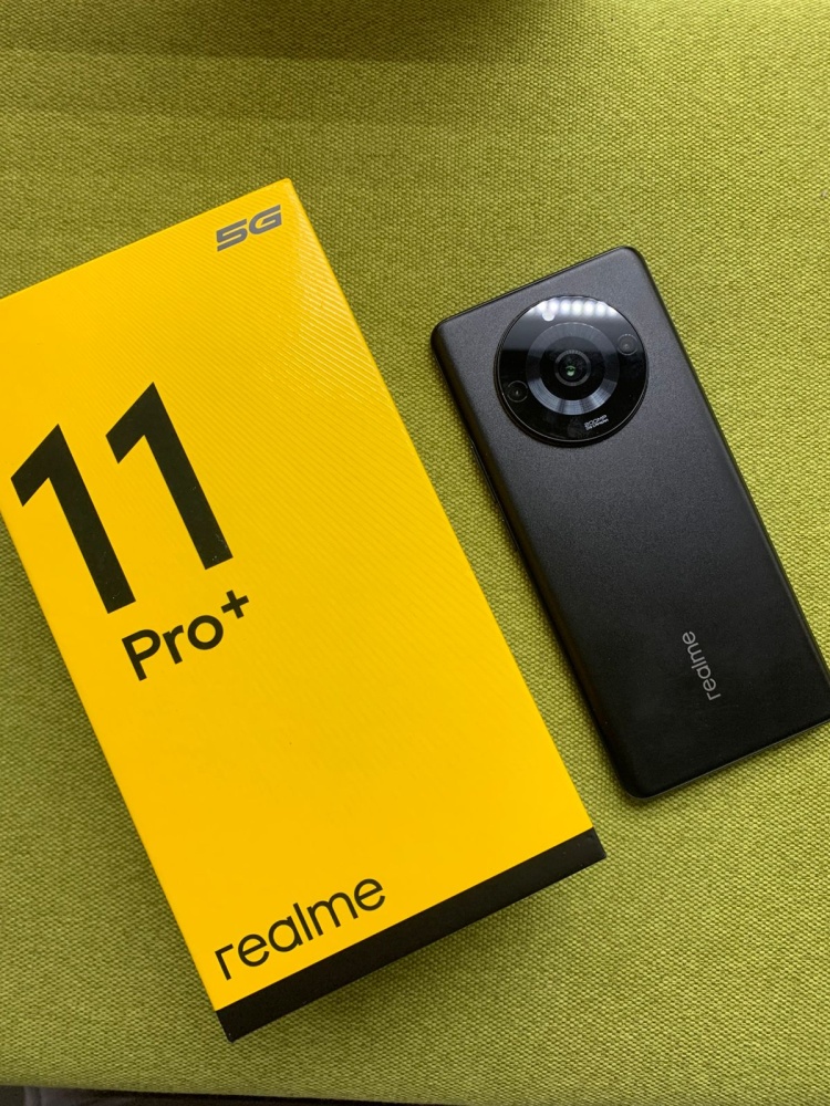 Смартфон Realme 11 pro plus 5g 8/256