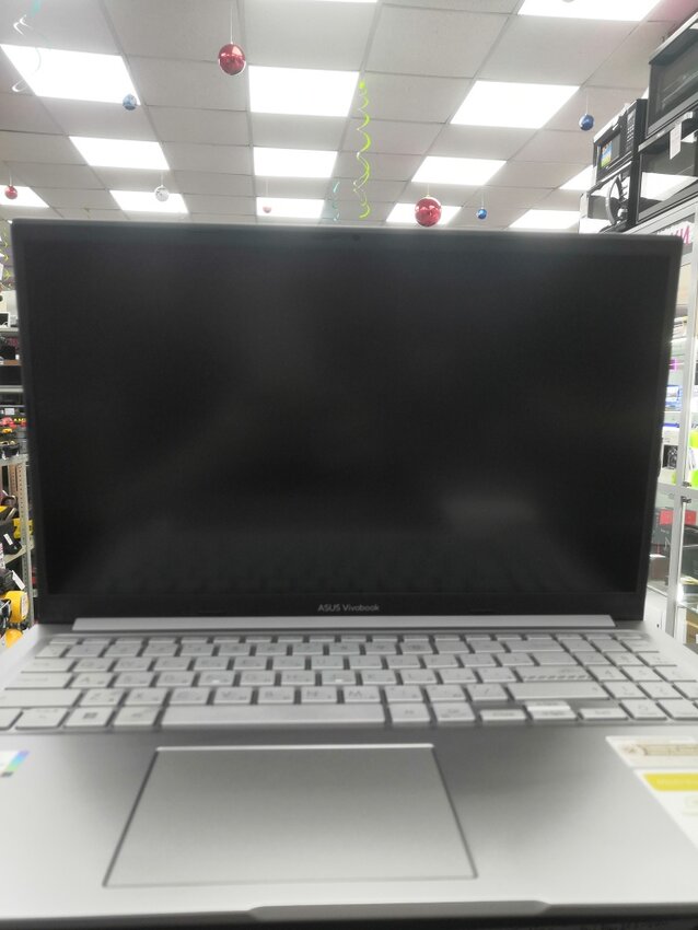 Ноутбук ASUS vivobook i5-13/ssd 512/16озу