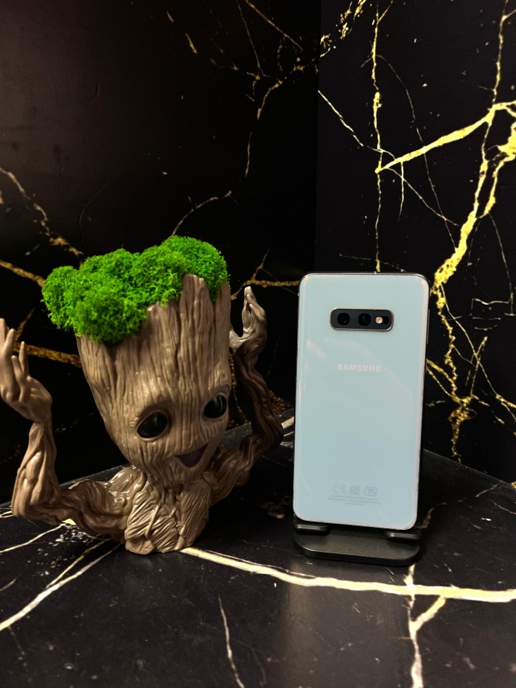 Смартфон Samsung S10E 6\128-