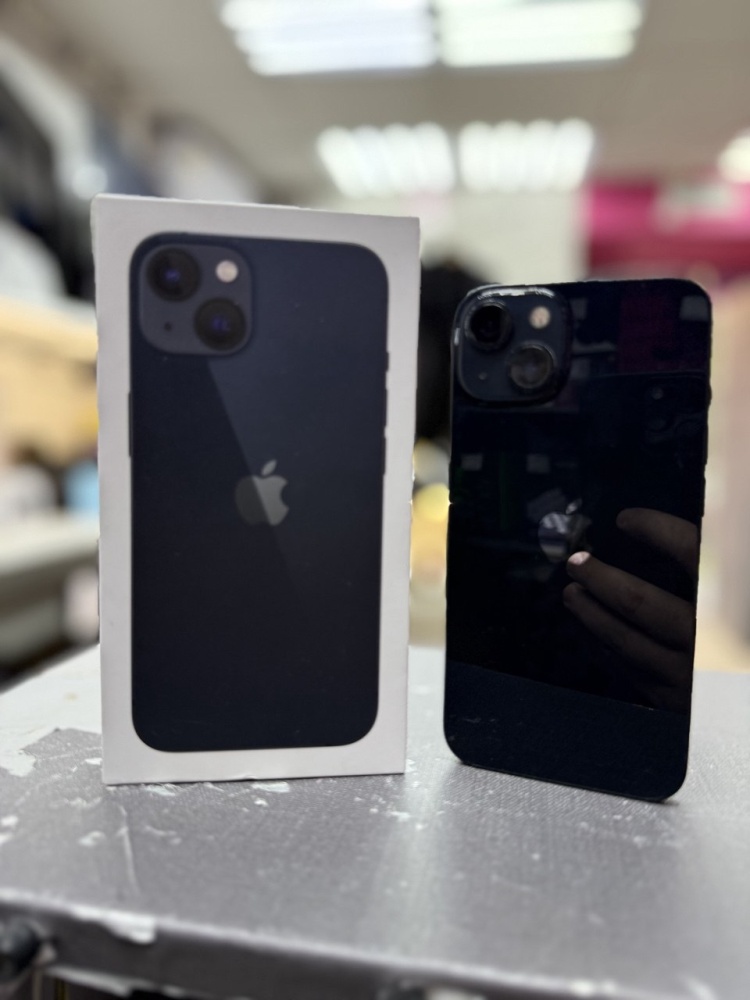 Смартфон iPhone 13 128 Gb