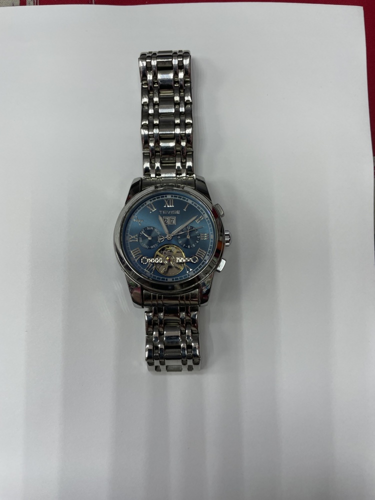 Часы Tevise