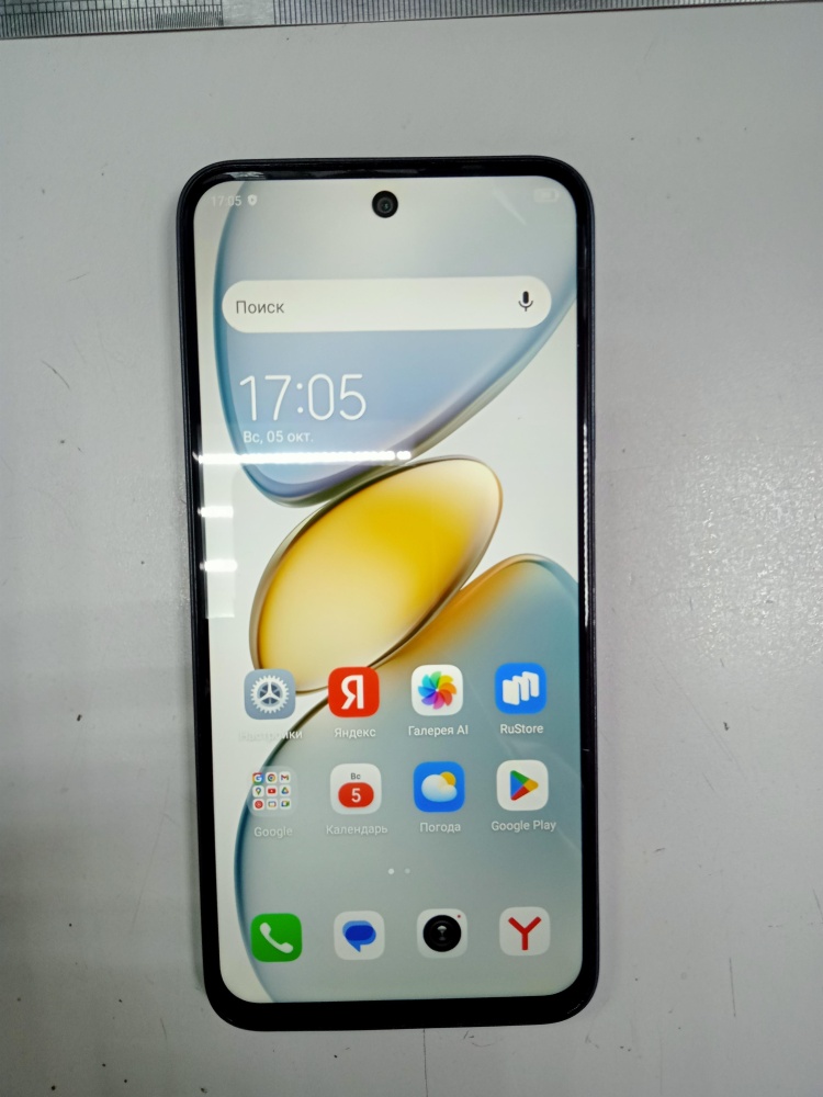 Мобильный телефон Tecno SPARK GO 1