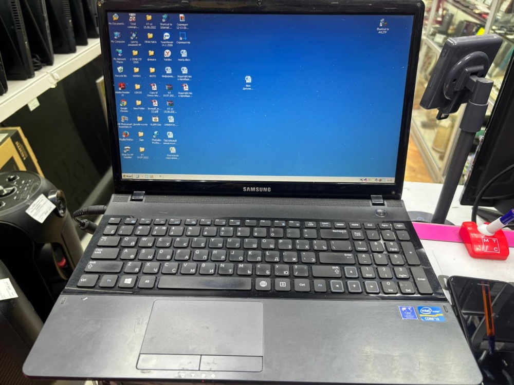 Ноутбук Samsung i3/4/320