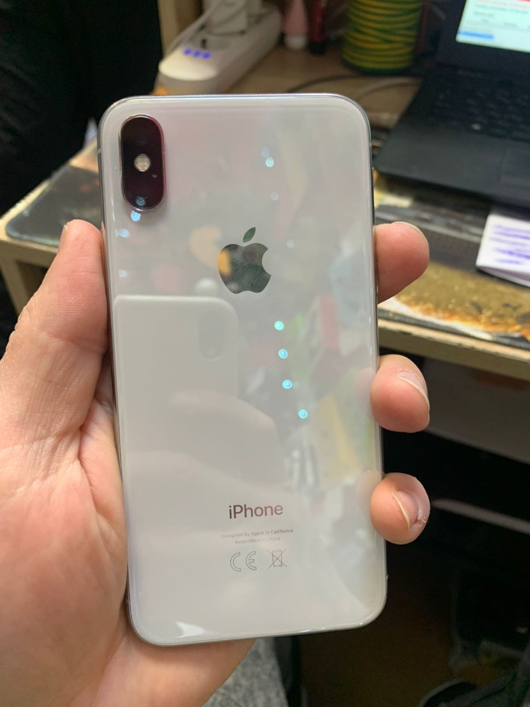 Смартфон iPhone X 64Gb