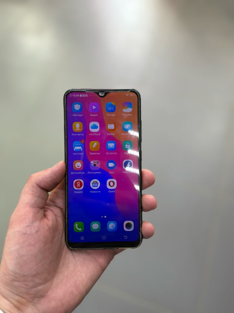 Смартфон Vivo Y91 2/32