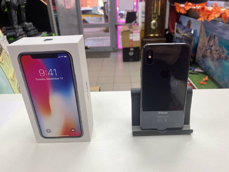 Смартфон iPhone X 256Gb