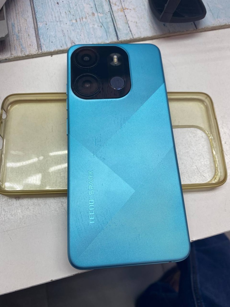 Мобильный телефон Tecno Spark Go 2023