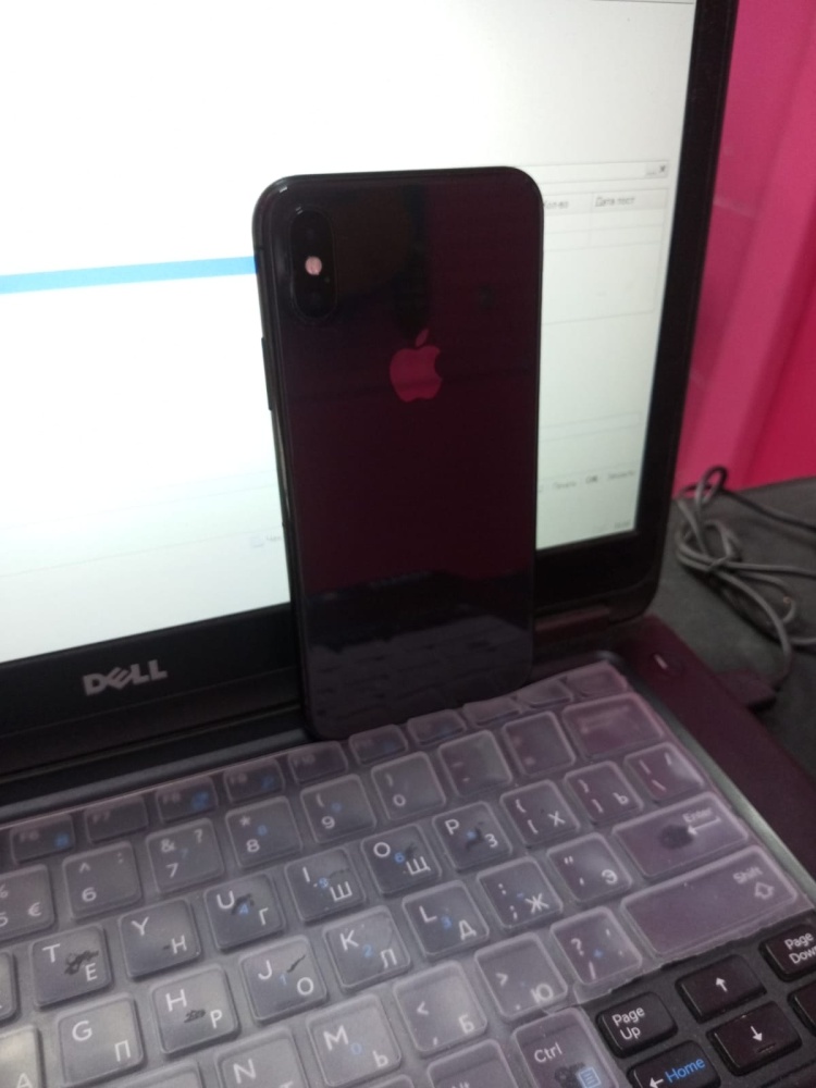 Смартфон iPhone X 64Gb