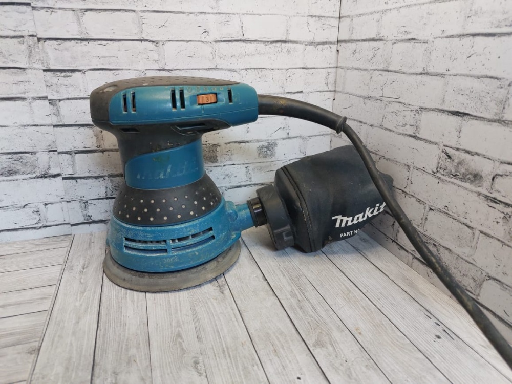 Шлифмашина Makita BO5031