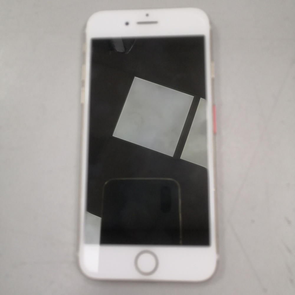 Смартфон iPhone 7 32Gb