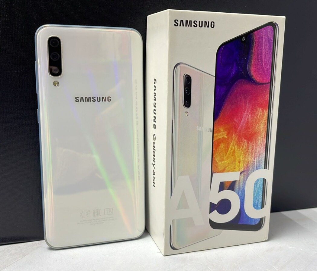 Смартфон Samsung A50 4/64