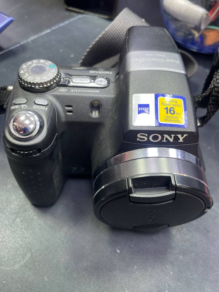 Фотоаппарат Sony DSC-H5