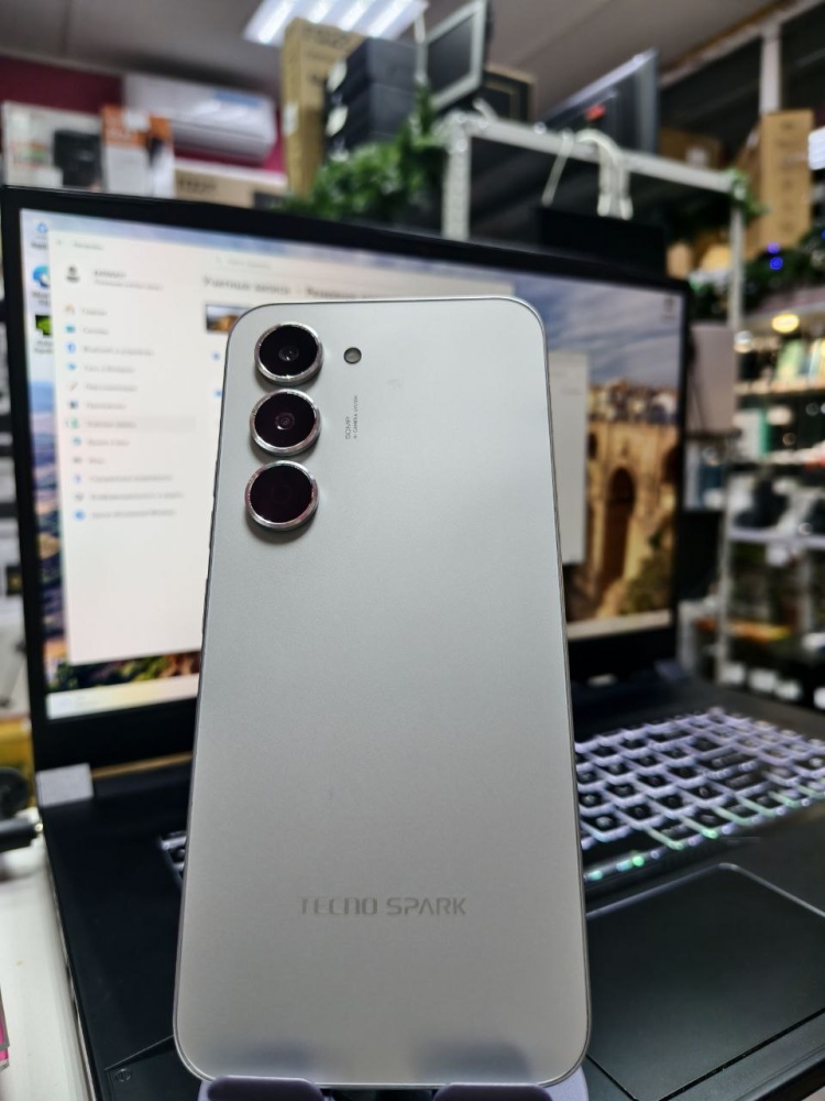Мобильный телефон Tecno Spark 40 Pro 8/128GB