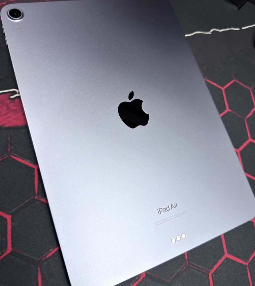 Планшет Apple iPad Air A2588 64гб