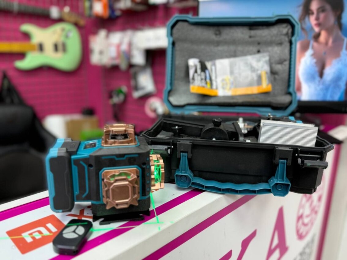 Лазерный уровень LASER LEVEL